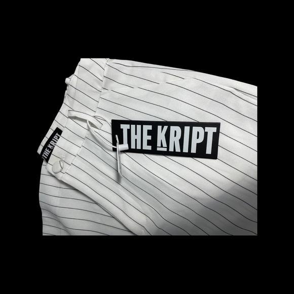 NEW WITH TAG - Picture 2 of 2